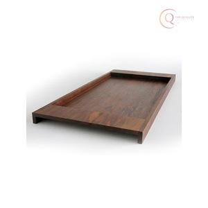 Plateau de service élégant en bois pour servir des aliments et des boissons, ajoute un charme naturel à votre table - Product Image 1