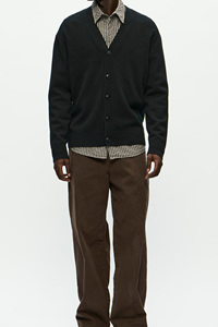 Cómodo suéter de manga larga de algodón 100% para hombres con logotipo personalizado e impresión digital pedidos a granel disponibles - Product Image 3