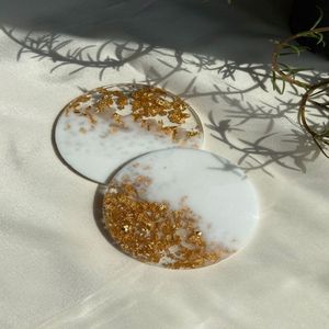 Dessous de verre transparents en résine avec fleurs intégrées, tapis époxy faits à la main, idéaux pour la décoration intérieure esthétique et les idées cadeaux - Product Image 4