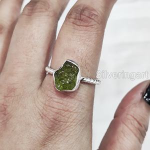 เครื่องประดับหินหยาบสำหรับผู้หญิงแหวนพลอยเพอริโดแบบธรรมชาติสำหรับวันครบรอบปีที่925แหวนเงินสเตอร์ลิง - Product Image 2