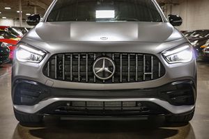 Mercedes-Benz AMG GLA 45 AMG 2021 SUV Usado Certificado en Buen Estado, Color Plata Mate, Turbo, Automático, Llantas de Aleación R20, Asientos de Cuero - Product Image 3