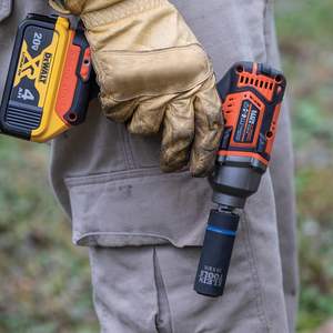 Kit de Llave de Impacto Inalámbrica Compacta de 1/2 Pulgada, Funciona con Batería, con Voltaje Nominal de 220V para un Excelente Control en Espacios Reducidos - Product Image 1