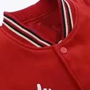 Vente en gros de vestes universitaires rouges avec logo brodé sur mesure pour hommes vestes Letterman tendance vestes pour hommes vestes respirantes pour hommes - Product Image 2