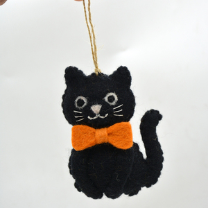 Ornement suspendu en feutre fait main, chat noir d'Halloween, pour décoration d'arbre effrayant - Jouets en feutre écologiques pour l'intérieur - Product Image 2