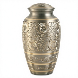 Artículos funerarios Juego de urnas de cremación Platinum, urnas de latón grabadas a mano con bolsa de terciopelo - Product Image 1