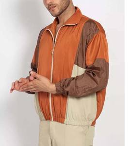 Veste coupe-vent de style tendance en gros, à blocs de couleur, grande taille, logo personnalisé, veste coupe-vent respirante pour hommes - Product Image 4