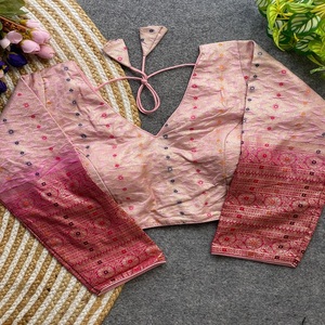 เสื้อฤดูร้อนมีคอรูปตัววีทั้งฟองด้านหลังและลาย sabyasachi เสื้อผู้หญิงจาริและสองตันและงานพิมพ์เนยหลายชิ้น - Product Image 1