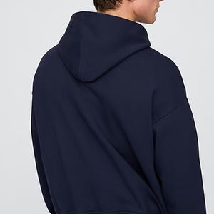 Sudadera con Capucha para Hombre, Color Sólido, Material de Alta Calidad, Bolsillos Tipo Canguro, Diseño de Mangas Completas, Logotipo Personalizado, Puños Acanalados - Product Image 5