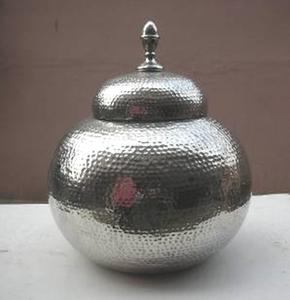 Florero decorativo hecho en aluminio fundido con acabado de bronce, florero de Metal para decoración del hogar - Product Image 5