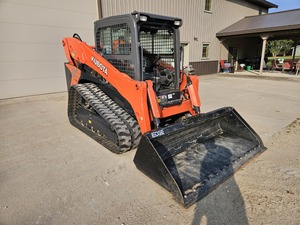 Cargadora Compacta de Orugas Kubota SVL95-25 con Cucharón Frontal para Construcción Agrícola - Product Image 5