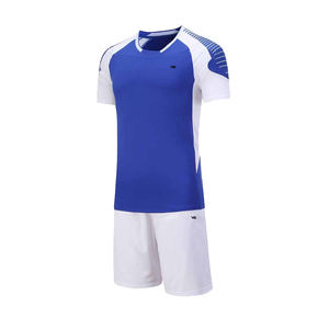 Vente en gros d'uniformes de football Maillot de football à impression numérique par sublimation Vêtements de football pour hommes et enfants Ensemble d'uniformes de football d'équipe - Product Image 5