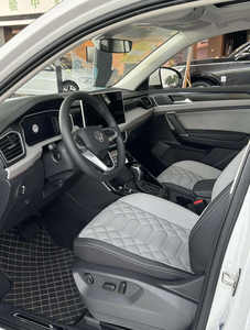 SUV 5 portes 300tsi 2026, haute vitesse 200 km/h, 1.5T 160 ch, essence, conduite à gauche, L4, sans accident et prêt à être expédié - Product Image 6