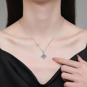 Collier pendentif trèfle à quatre feuilles en argent sterling 925 de haute qualité, avec moissanite VVS D, 1 carat, pour femme, noir - Product Image 4