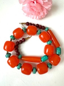 Collar de Cuentas de Resina de Moda de Excelente Calidad para Uso Diario o Viajes y Eventos Sociales Disponible en Grandes Cantidades - Product Image 5