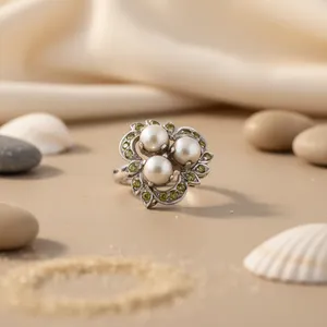 Bague en argent 925 avec grappe de perles de culture et accents de péridot, design floral, bijoux classiques pour femmes - Product Image 3