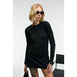 ETHIQUET INSSAZA Blusa ajustada con fruncido para mujer - Product Image 5
