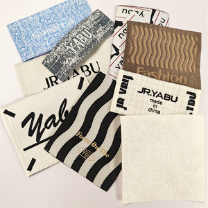 <span class=keywords><strong>Etichette</strong></span> Tessute Personalizzate di Lusso - Texture Raso Damascato, Pieghevoli, <span class=keywords><strong>per</strong></span> Cucitura su Collo di Indumenti Biologici - Product Image 5