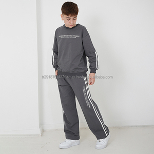 Conjunto Deportivo de Dos Piezas para Niño, Tejido de Dos Hilos Estampado, Alta Calidad, al por Mayor, de Turquía - Product Image 4