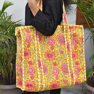 Sacs fourre-tout matelassés élégants faits à la main, sacs à provisions en coton indien pour femmes, sacs à main de style bohème - Product Image 5