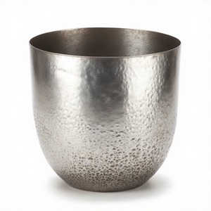 Maceta plateada Riverline con cuerpo de martillo curvo para el brillo de la entrada o esquinas de exhibición creativas - Product Image 1