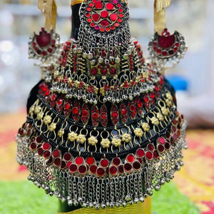 Ensemble tendance en acier inoxydable pour femmes afghanes, détails classiques pour les célébrations culturelles, les mariages, les festivals, le style quotidien et les fêtes - Product Image 1