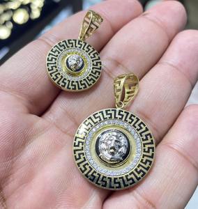 10K <b>Gold</b> Medusa <b>Pendant</b> <b>Necklace</b>: Greek Mythology Statement Jewelry - Product Image 2