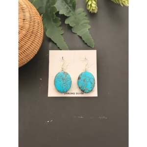 Boucles d'oreilles pendantes en turquoise égyptienne et argent sterling, faites à la main par des artisans navajo - Product Image 1