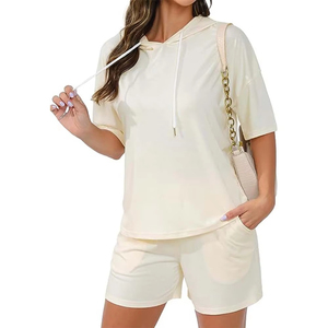 Conjunto corto de Sudadera con capucha para mujer al por mayor, chándal informal de dos piezas, atuendo de verano elegante, servicio OEM - Product Image 3