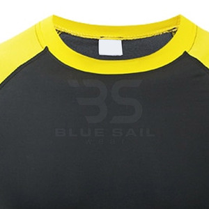 Chemise de compression athlétique pour hommes avec coupe extensible et conception respirante pour l'entraînement chemise de compression à manches longues pour hommes - Product Image 4