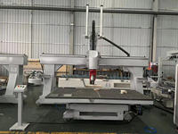 Routeur CNC 5 axes RouterStar avec commande Syntec, moteur de broche unique 15 kW, moteur de broche 12 kW, table mobile, machine de sculpture sur bois