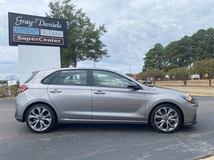 Offre Spéciale : Hyundai Elantra GT Line FWD d'occasion – Prête à être expédiée - Product Image 4