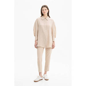 Blusa Casual de Lino y Algodón para Mujer - Corte Holgado con Detalle de Botones y Largo Corto - Product Image 1