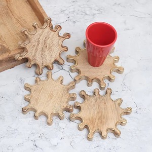 Juego de posavasos de madera con borde brillante, accesorios de mesa hechos a mano únicos para café, té, vino, decoración de Mesa de la India - Product Image 1
