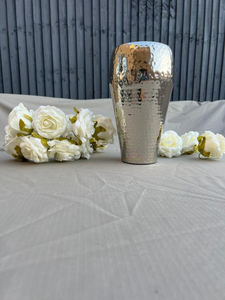 Florero de aluminio hecho a mano con acabado plateado y cuerpo ligero, ideal para regalar bodas y exhibición en el hogar - Product Image 3