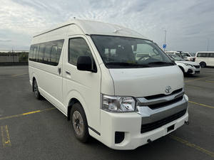 Toyota Hiace GL 2024 Usada, Techo Alto, 2.5L Turbo Diésel, Transmisión Manual, 15 Asientos - Product Image 3