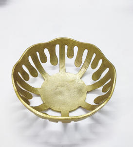 Bol à fruits en aluminium plaqué or de haute qualité Surface brute Designer Modern Premium Quality Vintage Fruit Bowl Table Centerpiece - Product Image 5