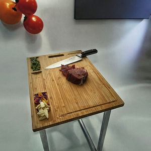 Tabla de Cortar Rectangular de Madera Artesanal Moderna, Patas Cortas, Grano Natural, 2.0 cm de Grosor, Apta para Lavavajillas, Sostenible para la Cocina - Product Image 2