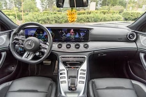 2022 MER-CE-DES-AMG GT53 4 portes - Product Image 3