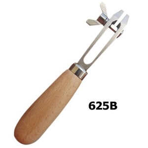 Iron Hand Vice with Wooden Handle for Jewelry Making - Product Image 3