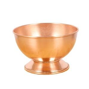 Copa de Champán Redonda de Metal con Acabado Dorado de Alta Gama con Base, Recipiente para Almacenar Vino y Cócteles para Bares y Hoteles, Copas de Vino - Product Image 3