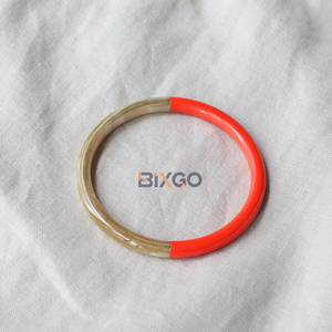 Pulsera de cuerno de búfalo lacado en color hecha a mano en Vietnam, se aceptan pedidos al por mayor y personalizados - Product Image 6