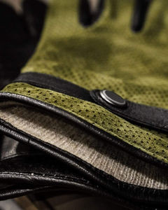 Gants de conduite en cuir de mouton véritable haute performance, doux et élégants, avec design personnalisé - Product Image 2