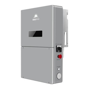 อินเวอร์เตอร์พลังงานแสงอาทิตย์ SUNGOLDPOWER แบบ DC-AC เฟสเดียว ติดผนัง ตัวเรือนอะลูมิเนียม จอ LCD แสดงผล ระบบแปลงพลังงานไฮบริด - Product Image 1
