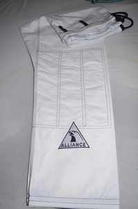 Personalizado 2022 Jiu Jitsu brasileño Gis Unisex estilo tradicional Grappling Gear M/O 100% algodón nuevo modelo BJJ ropa - Product Image 3