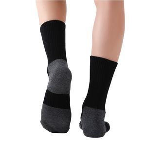 Chaussettes de sport en tricot antidérapantes pour le football, le basketball, la course à pied et les activités de plein air pour la saison de printemps - Product Image 5