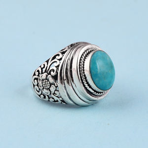 Bague ovale Cab Turquoise en argent sterling 925 avec lunette Bague à la mode pour mariage, anniversaire ou fête. - Product Image 1