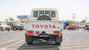 Nuevo/Usado 2024 para ISER LC79 DC 4.5L Euro IV Doble Cabina 4x4 Diésel Automático Cuero Oscuro Volante a la Izquierda - Product Image 5