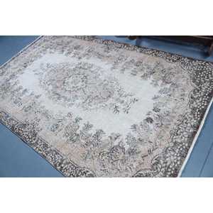 Tapis turc vintage 5,6x8,8 pi (171x269 cm), tapis marron à motifs floraux - Product Image 4