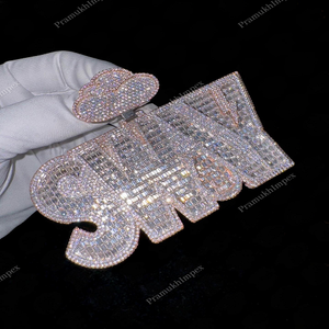 Collar con colgante de diamante de moissanita VVS Baguette chapado en oro rosa de 18 quilates para hombre, ajuste de garra helada de plata esterlina - Product Image 1