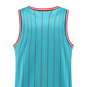 Ensemble d'uniformes de basketball personnalisés à faible MOQ, vêtements de sport respirants, anti-humidité, séchage rapide, 100 % polyester - Product Image 4